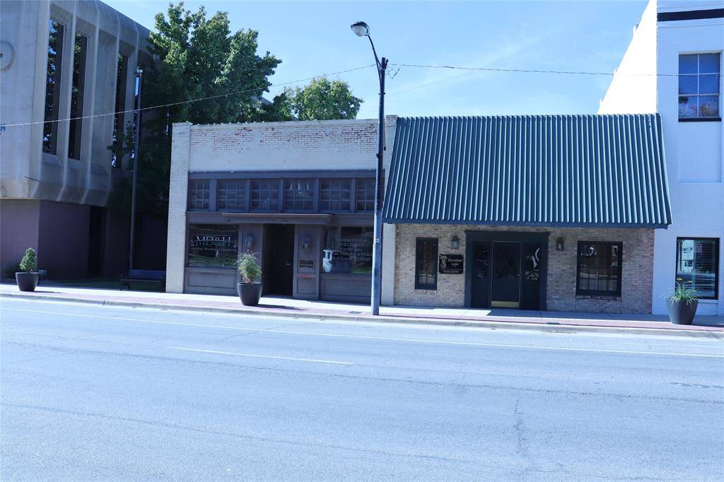 Cleburne, TX 76033,11 N Main Street