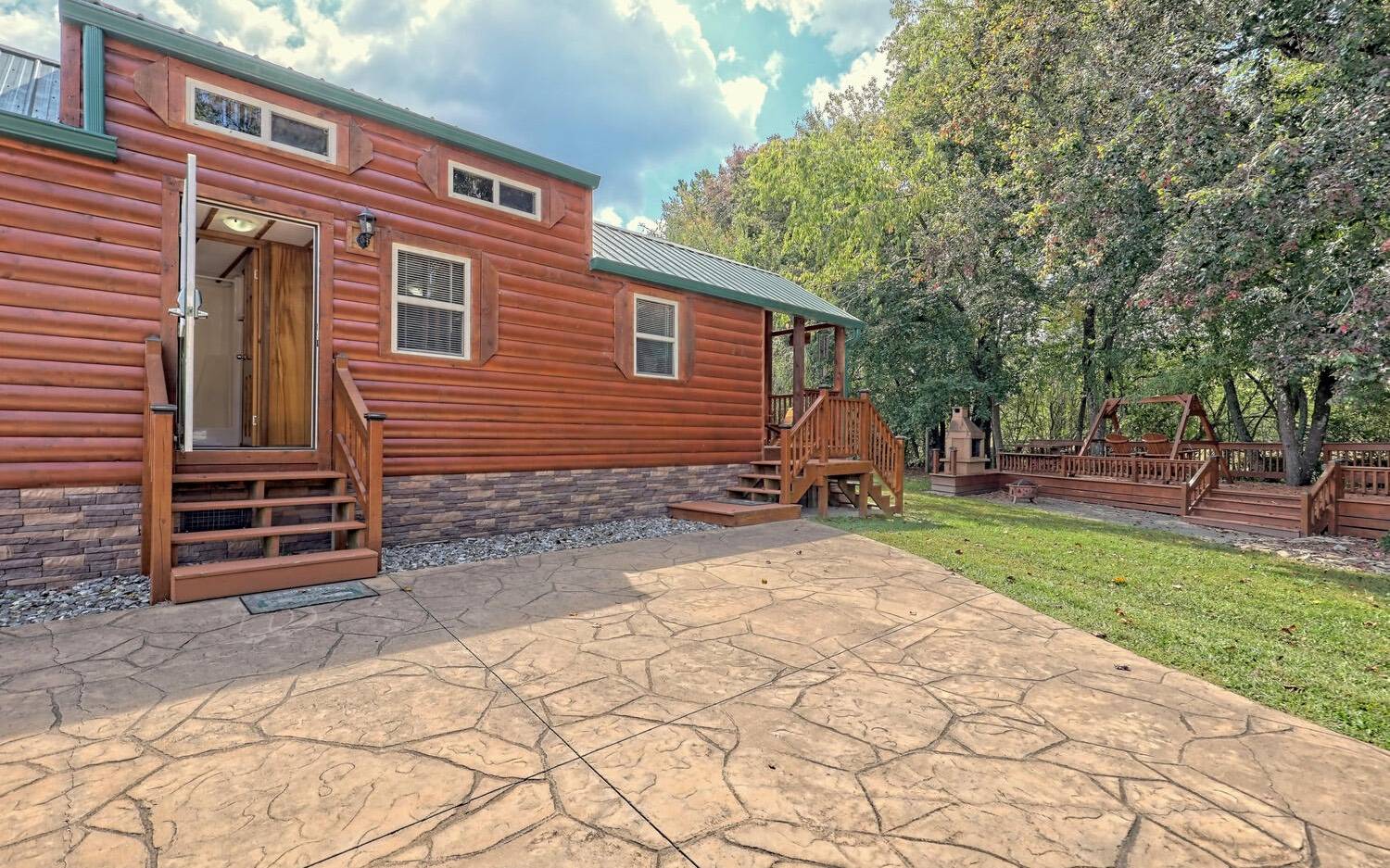 Blairsville, GA 30512,140 Porch View Circle