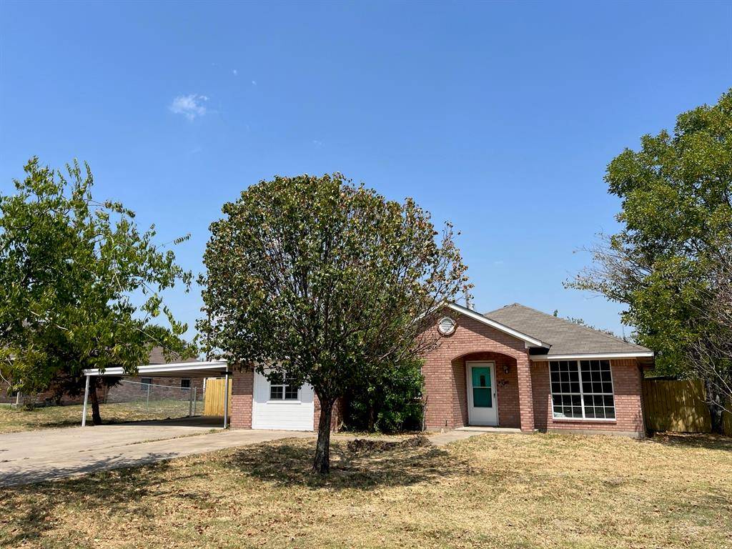 Celeste, TX 75423,704 Windy Hill