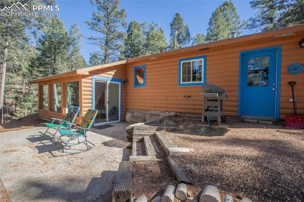 Florissant, CO 80816,441 Paint Pony LN