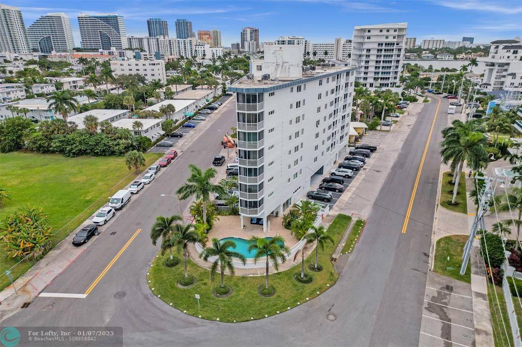 Fort Lauderdale, FL 33304,720 Bayshore Dr  #403