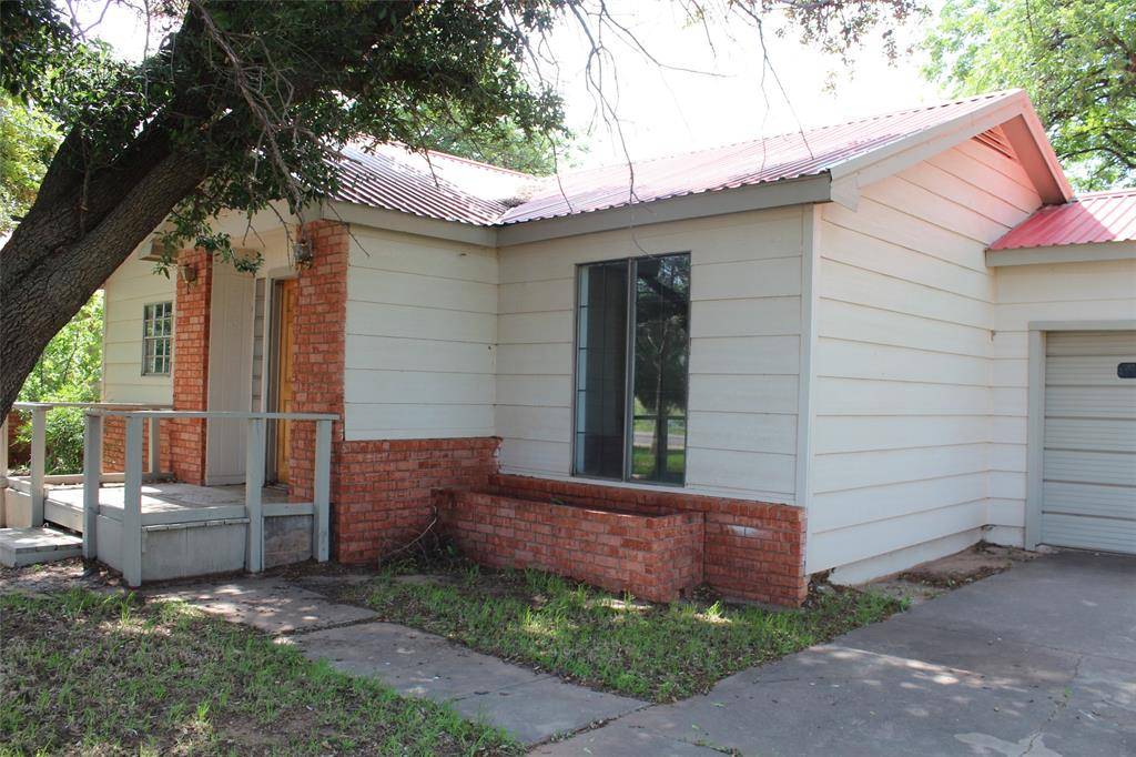 Rochester, TX 79544,705 Carothers Avenue