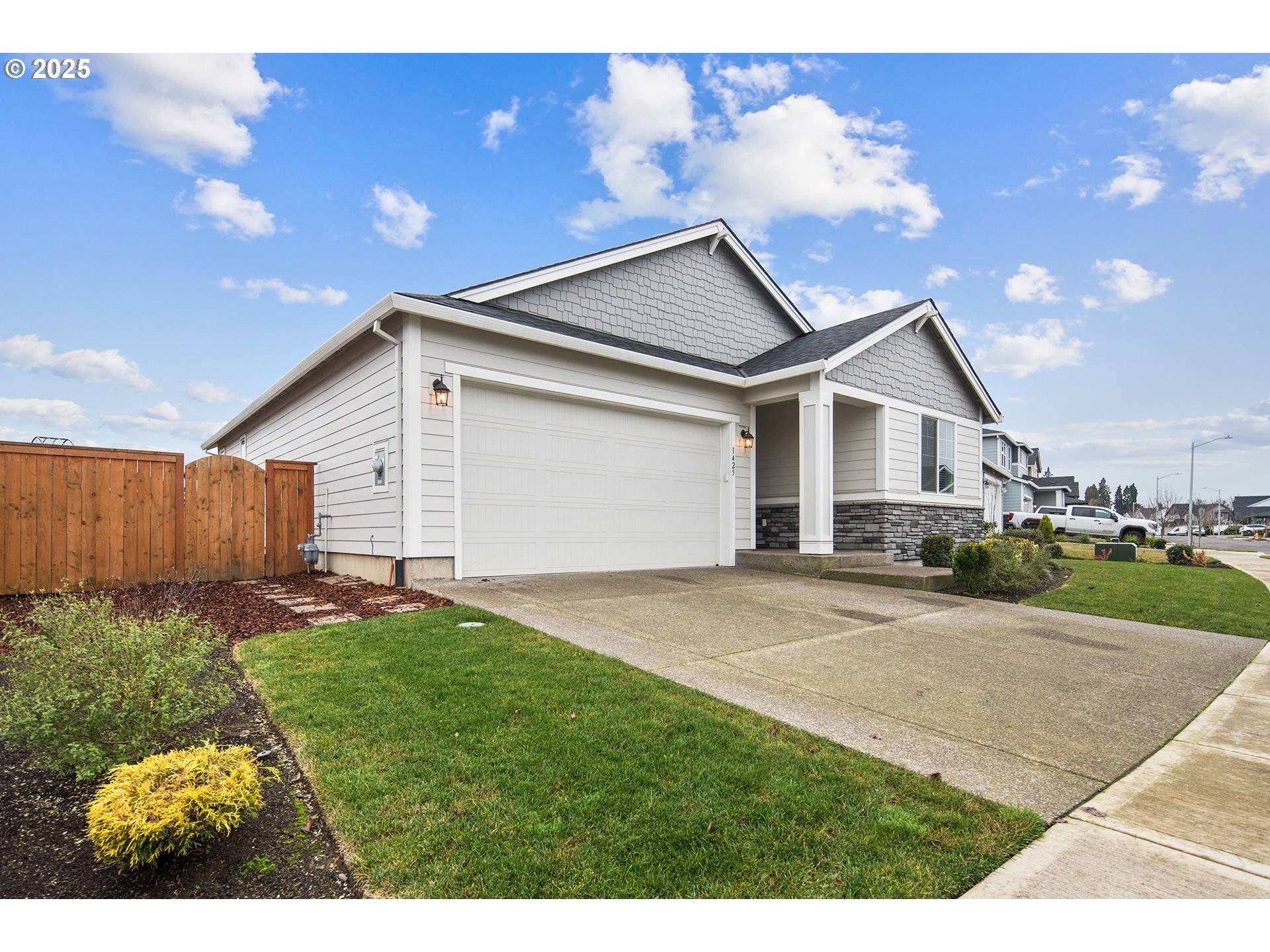 Woodburn, OR 97071,1425 DAYLILY ST