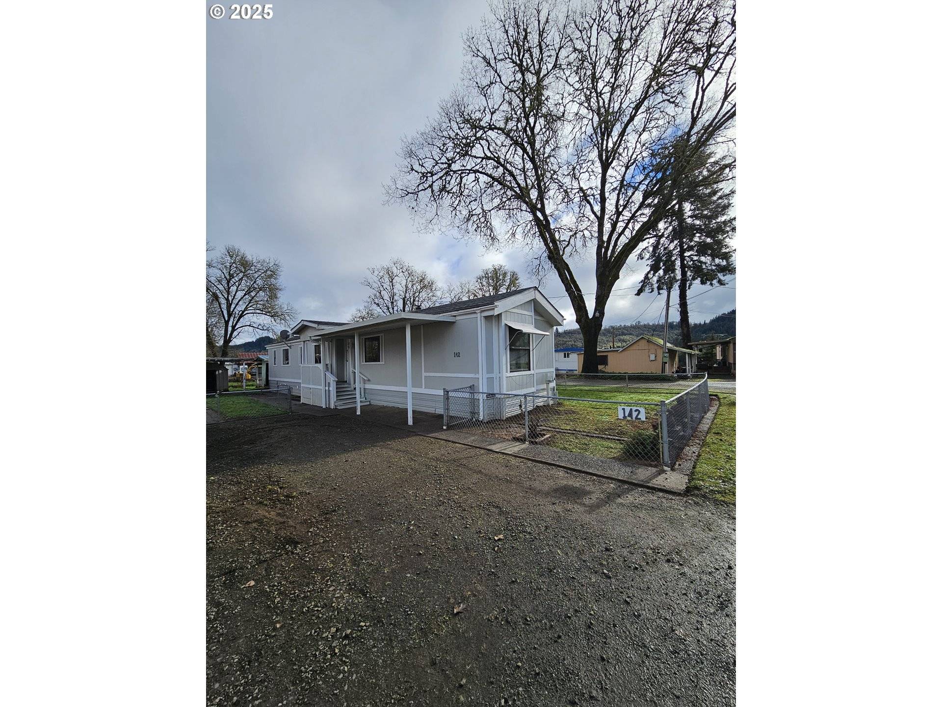 Tenmile, OR 97481,142 CHARLENE LN