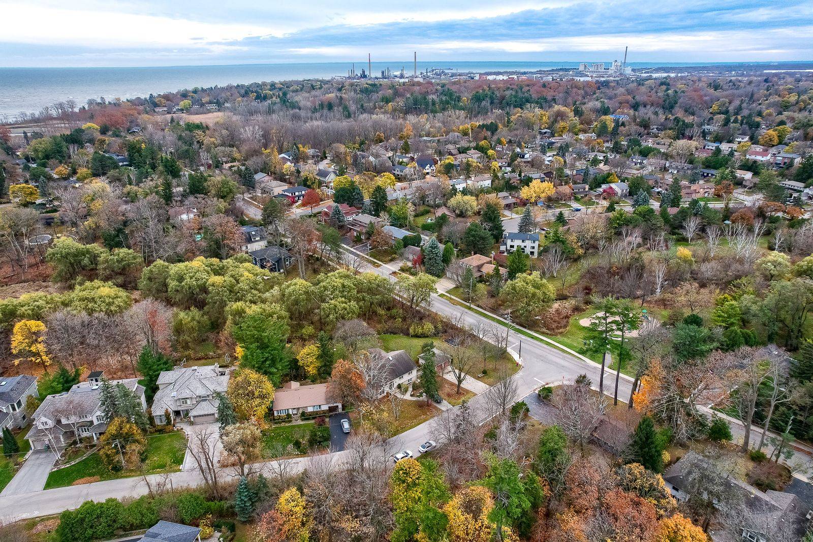 Mississauga, ON L5H 1B2,1340 Contour DR