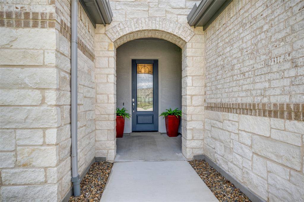 Denton, TX 76207,10008 Baywood Court