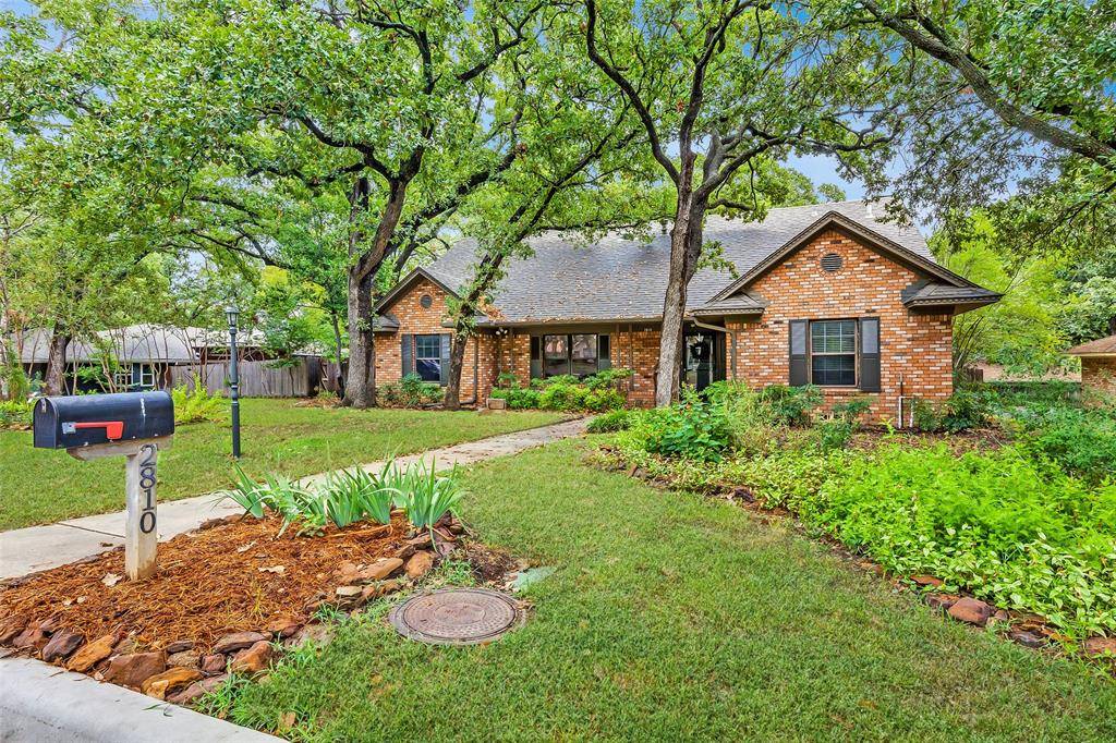 Denton, TX 76209,2810 Foxcroft Circle