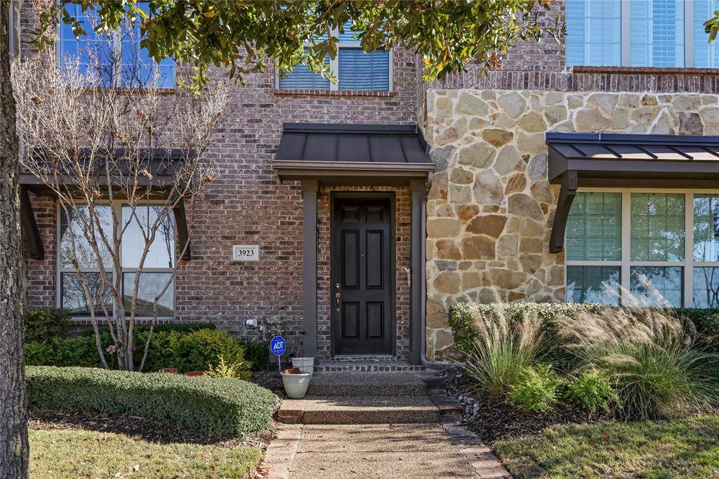 Arlington, TX 76005,3923 Cascade Sky Drive