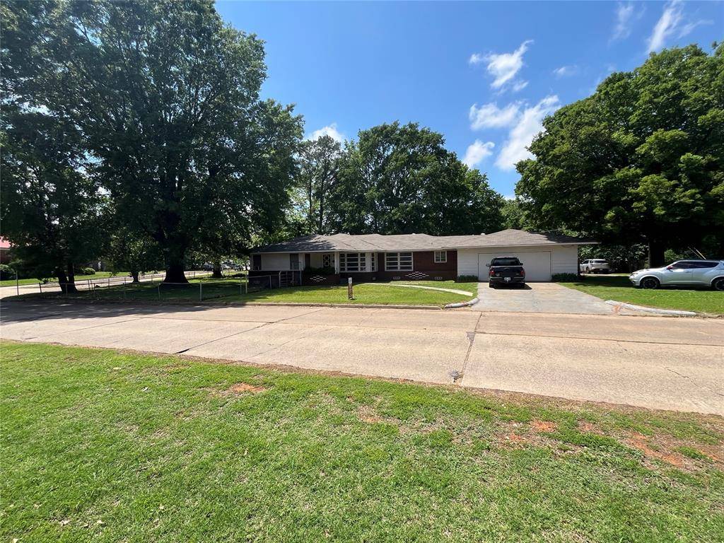 Idabel, OK 74745,3 NE Ave D