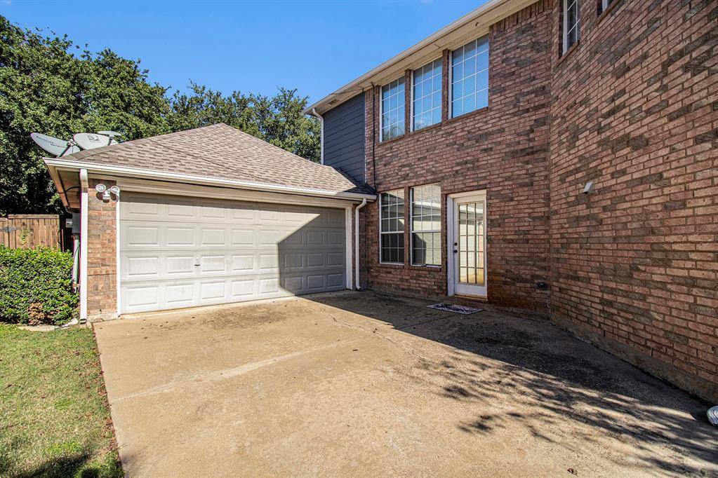 Irving, TX 75063,527 Southridge Way