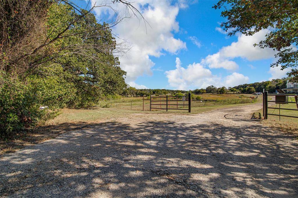 Burleson, TX 76028,2508 Redstone Road