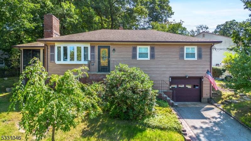 Hopatcong Boro, NJ 07843,30 Holiday Dr