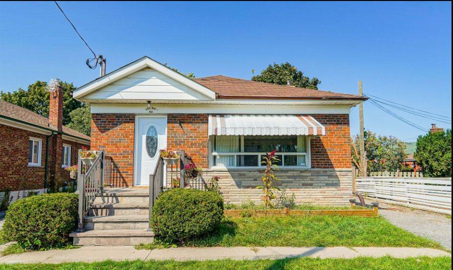 Toronto E09, ON M1J 1P9,50 Mackinac CRES