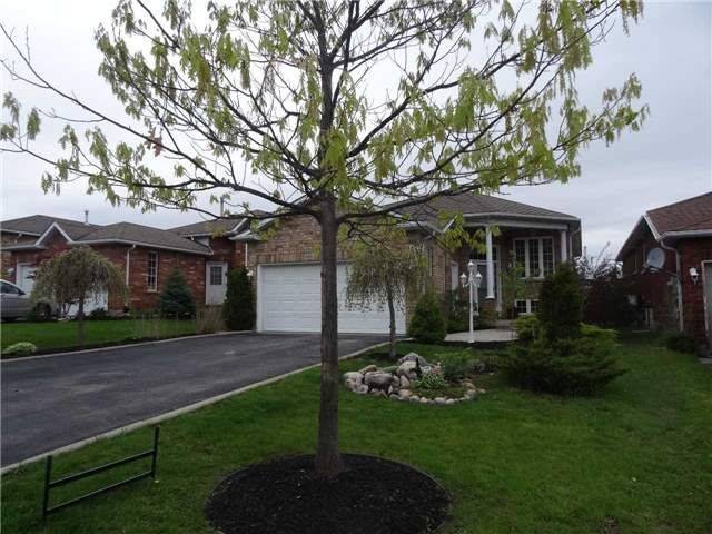 Barrie, ON L4M 6N8,4 Stollar BLVD #Main