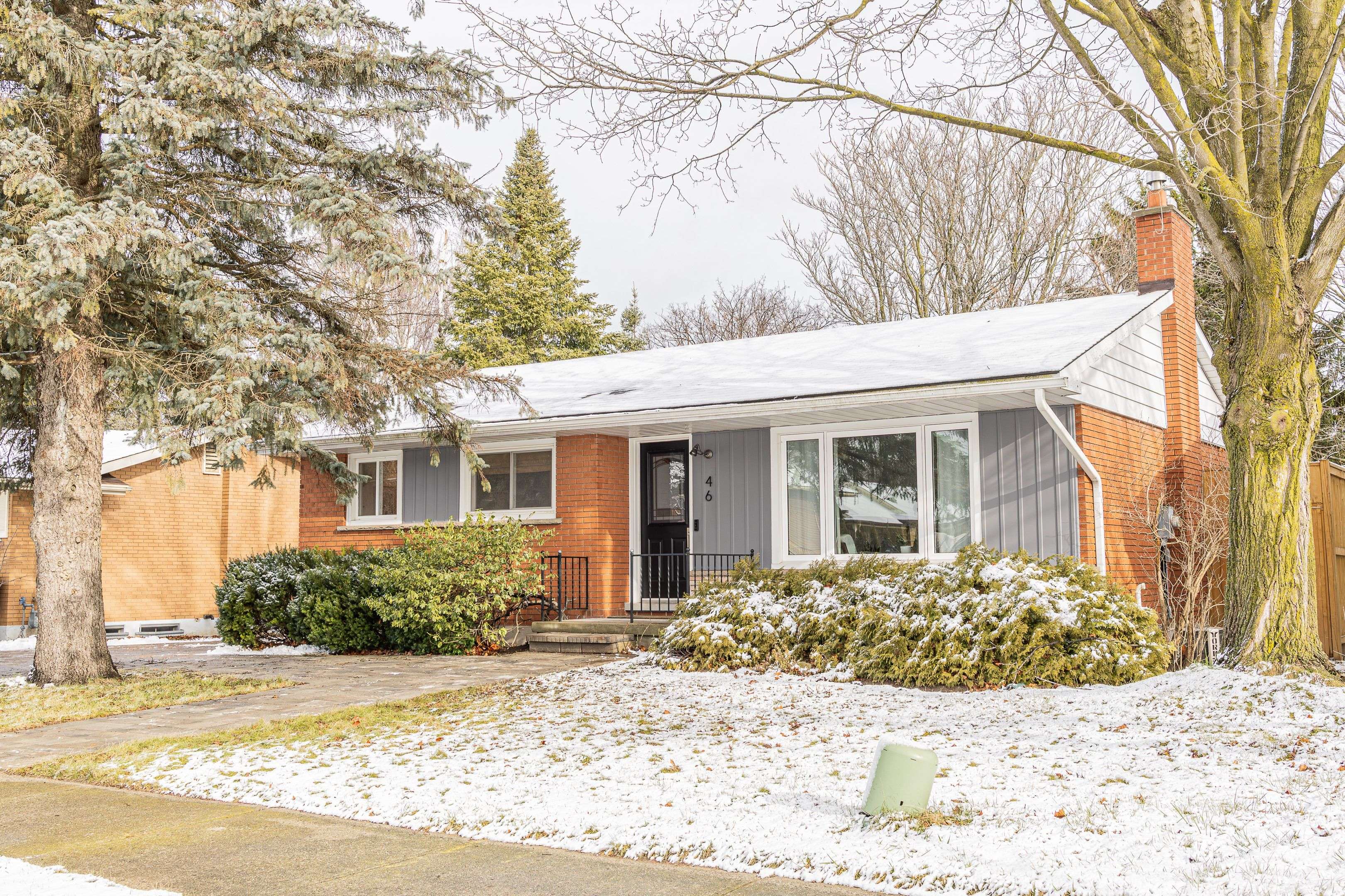 Waterloo, ON N2M 4E7,46 Meadow CRES