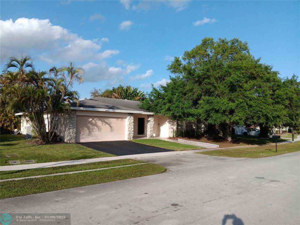 Weston, FL 33326,16653 Golfview Dr