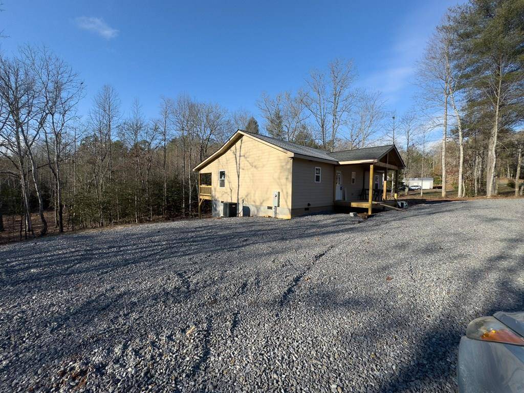 Murphy, NC 28906,1068 Hilltop Road