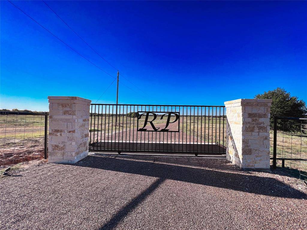 Athens, TX 75832,1500 Private Road 8496