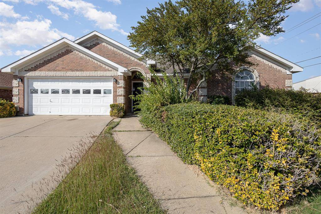 Arlington, TX 76002,619 White Swan Drive