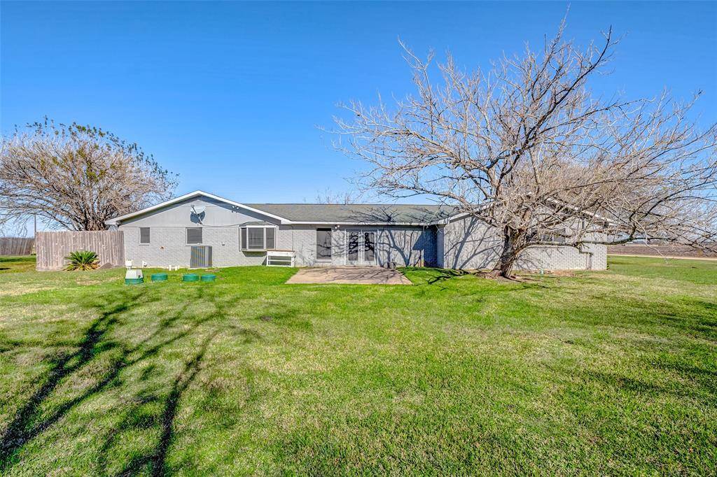 Wallis, TX 77485,11915 Svoboda Road