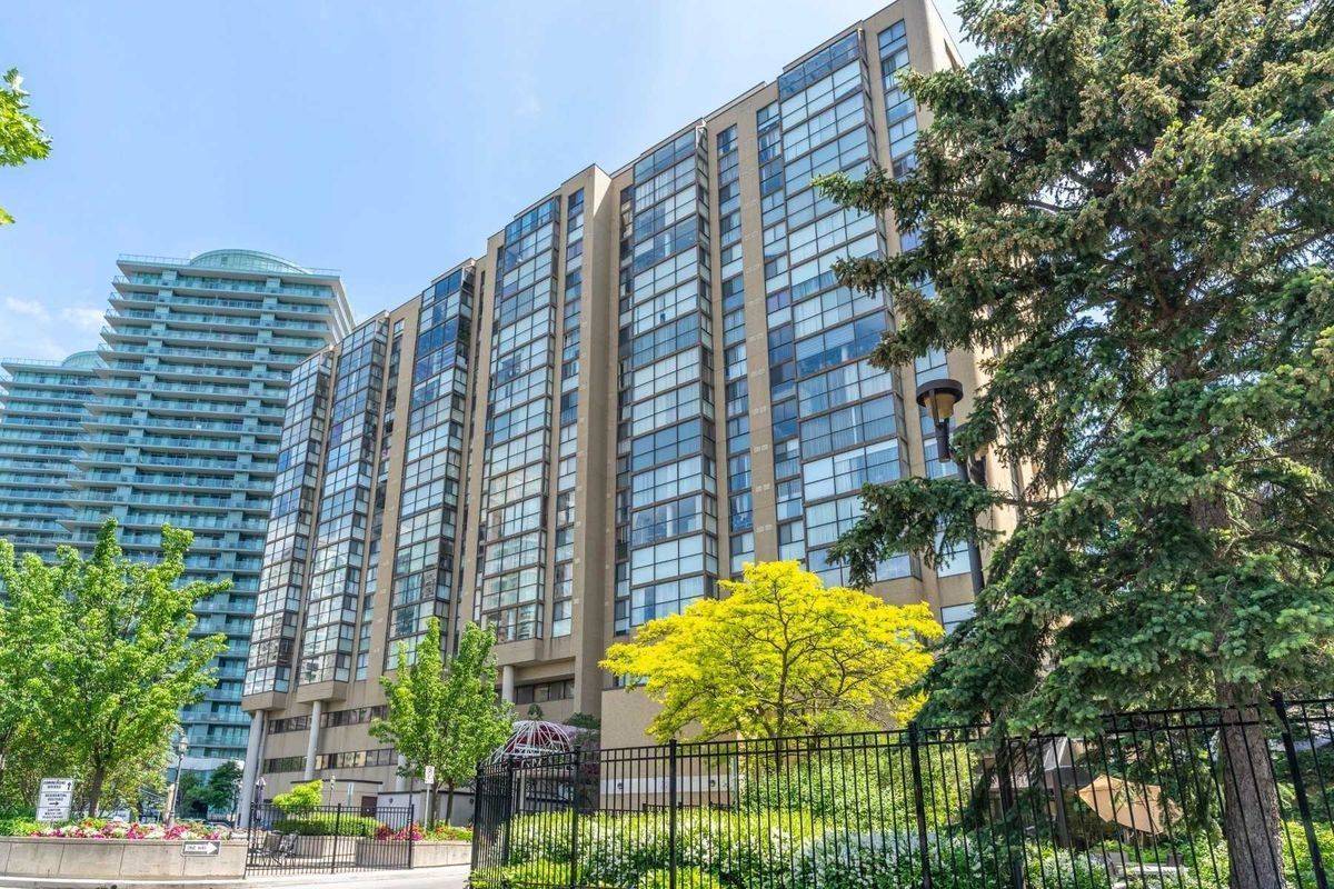 Toronto, ON M2N 6K7,5460 YONGE ST #811