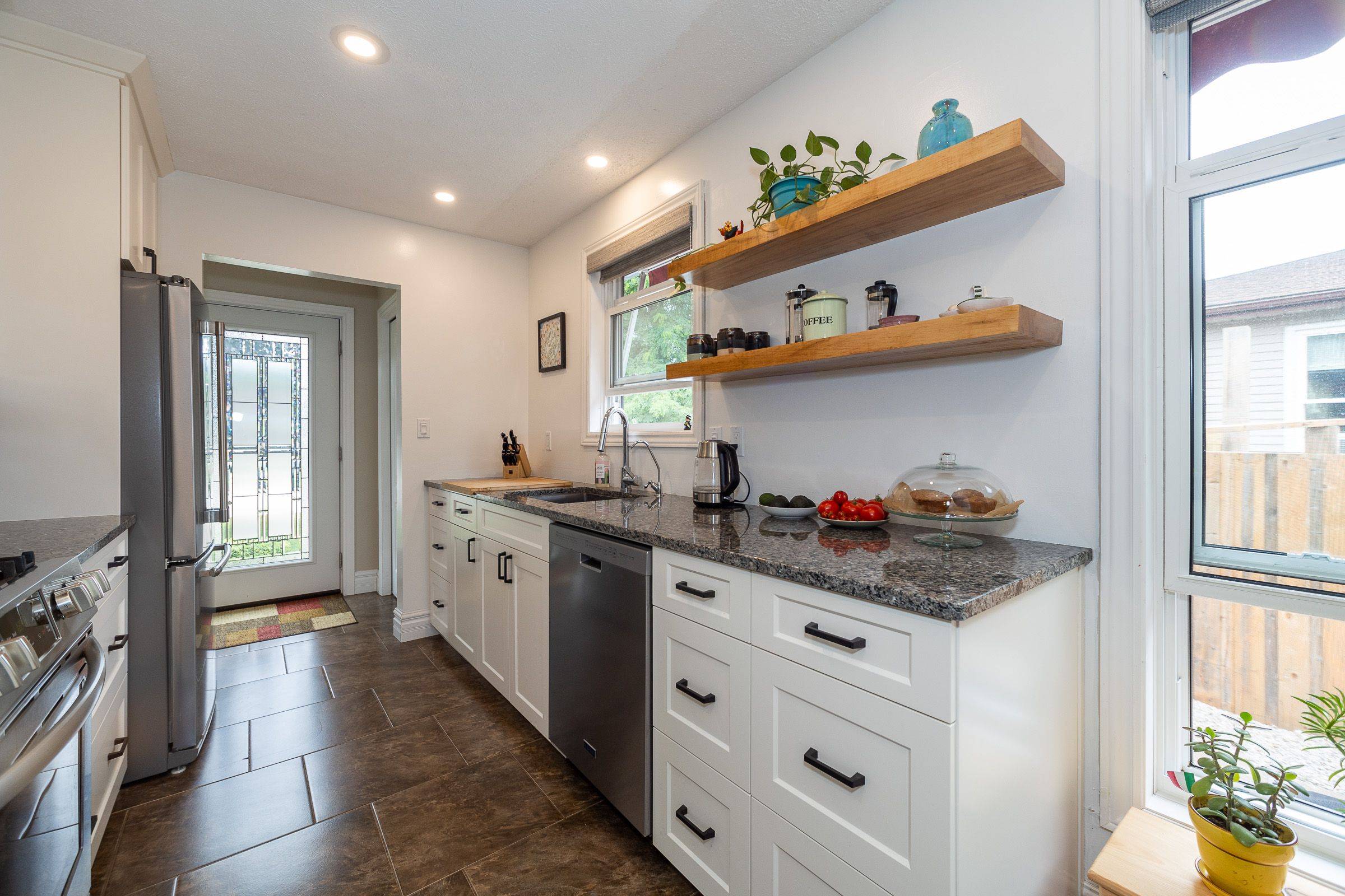 1160 12th ST E, Owen Sound, ON N4K 5Y6