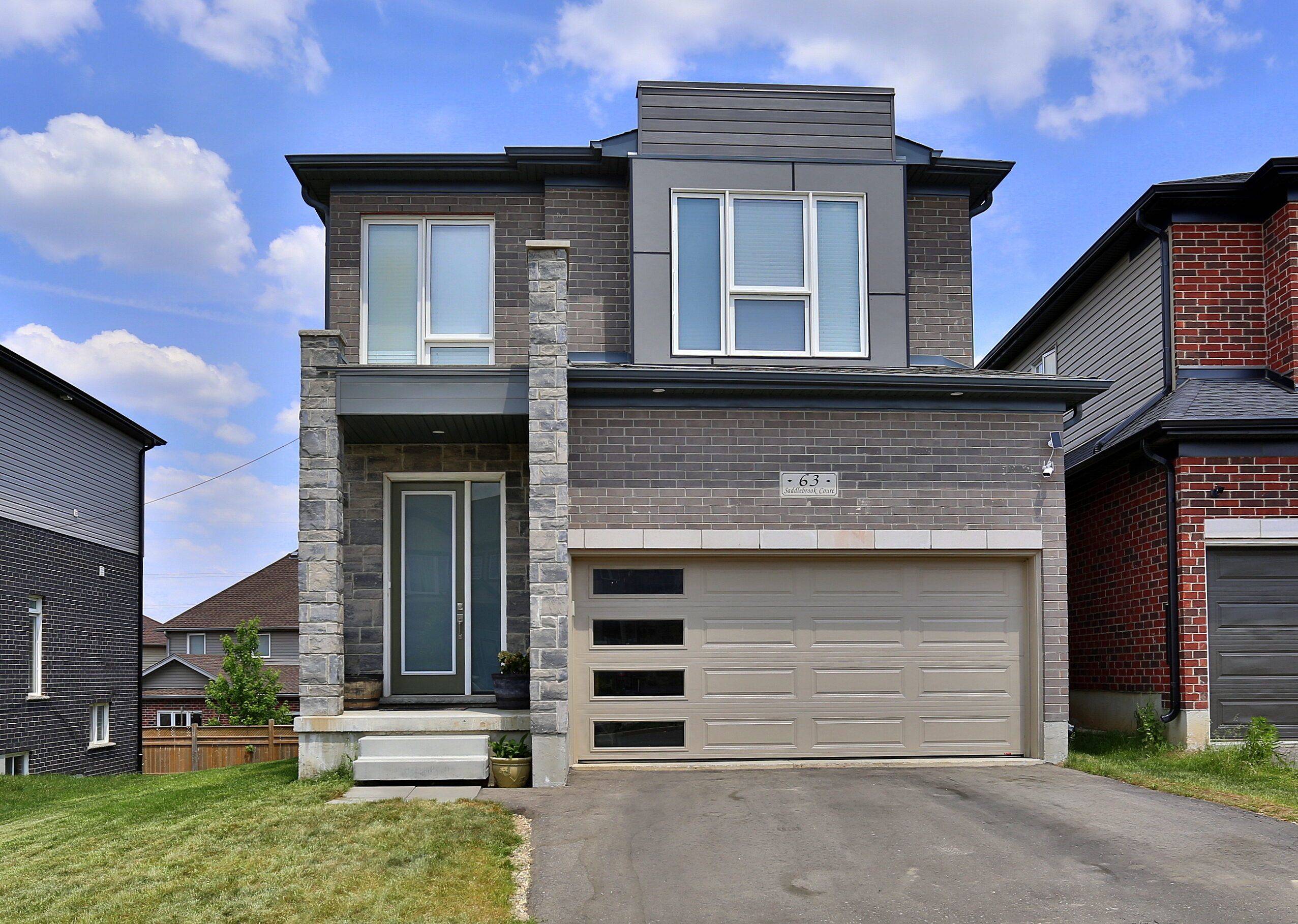 Kitchener, ON N2R 1W7,63 Saddlebrook CT