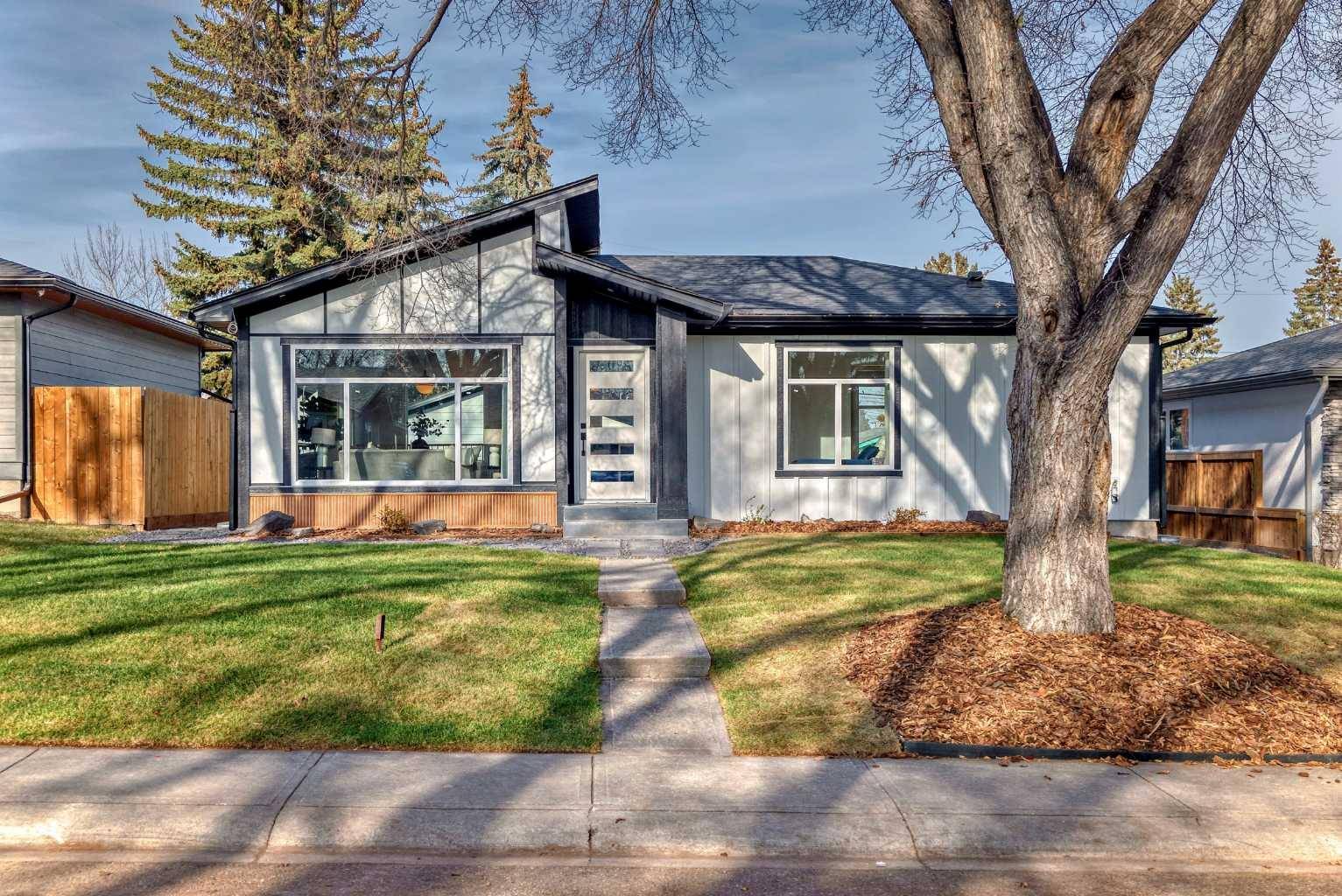 Calgary, AB T2J 0X3,38 Armstrong CRES SE