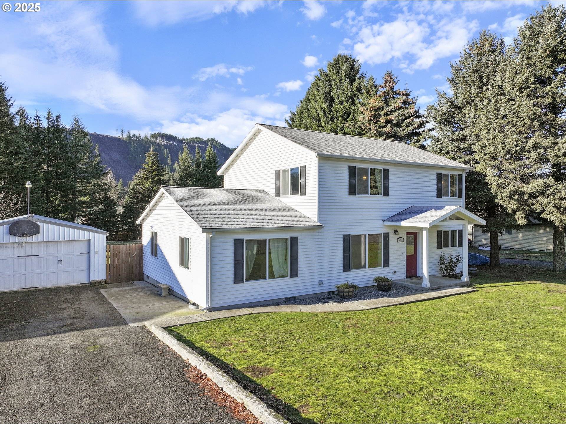 Carson, WA 98610,291 METZGER RD