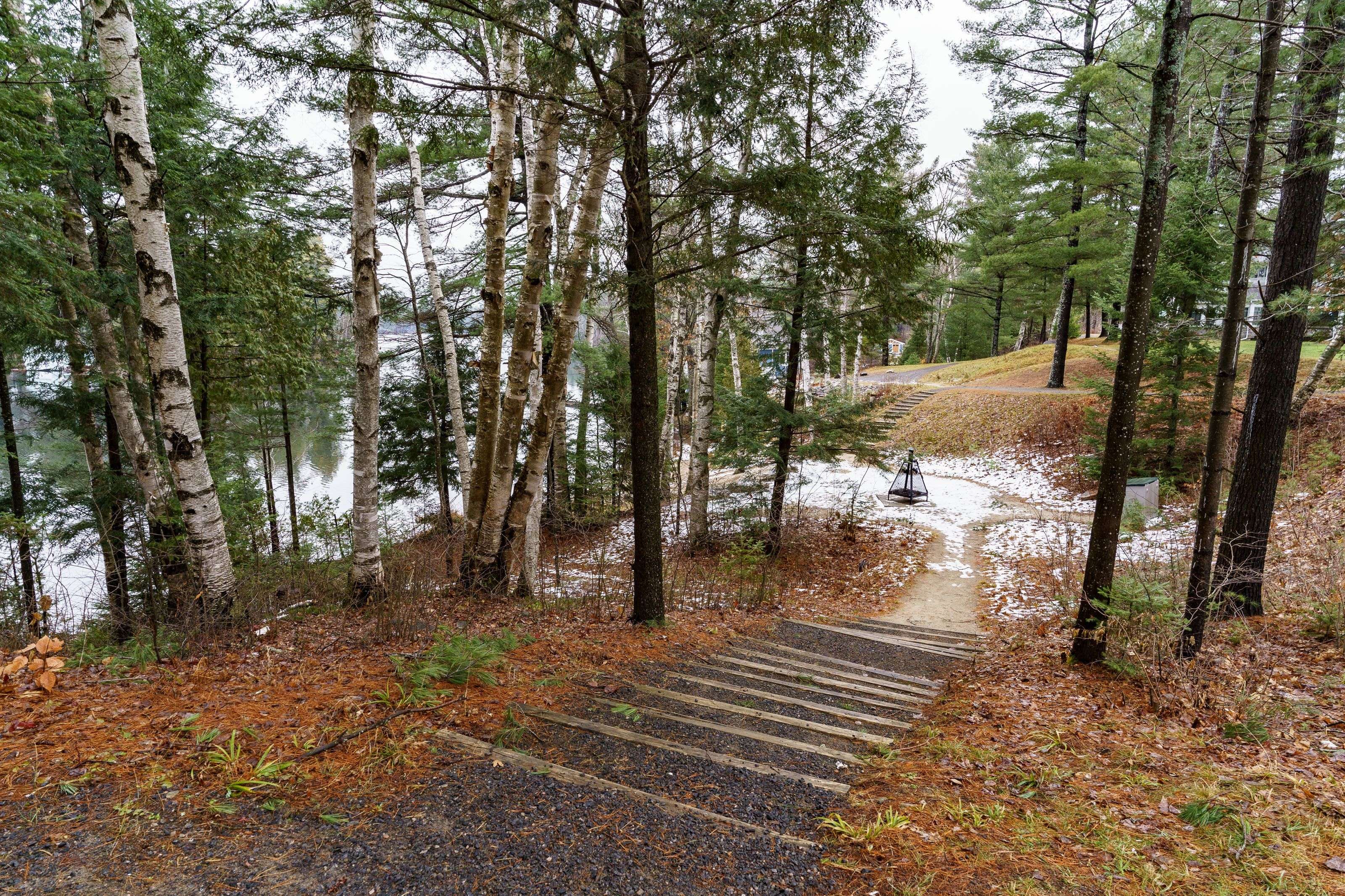 Lake Of Bays, ON P0B 1A0,1020 Birch Glen RD #V15  W9