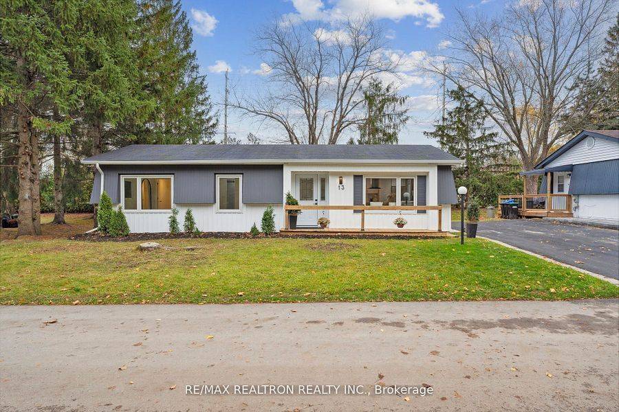 Innisfil, ON L9S 1M9,13 Cherrywood LN