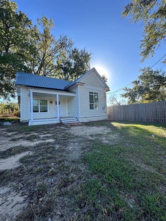 Teague, TX 75860,406 Maple Street