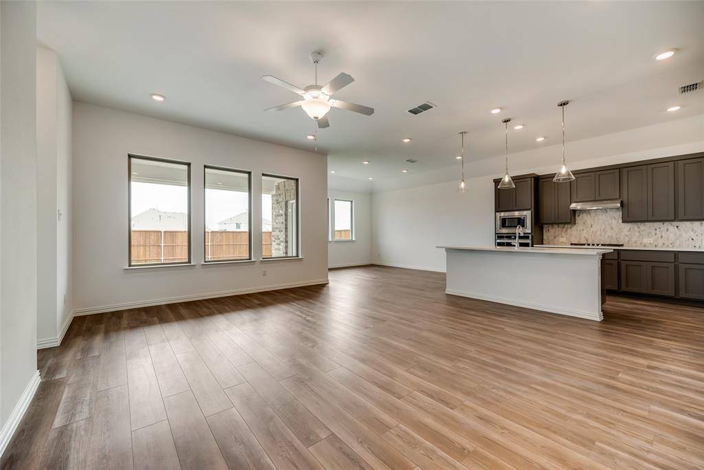 Melissa, TX 75454,2220 Grassland Avenue