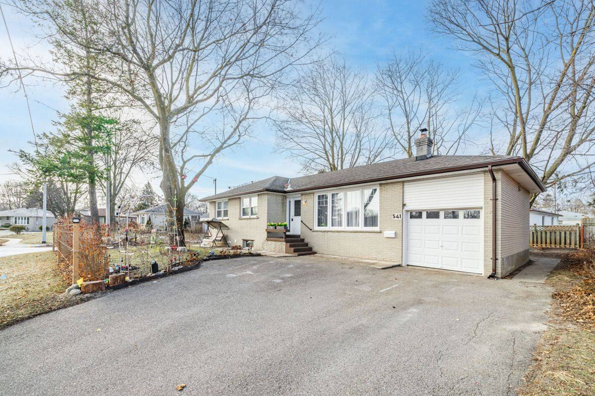 Richmond Hill, ON L4C 2V8,541 Lynett CRES