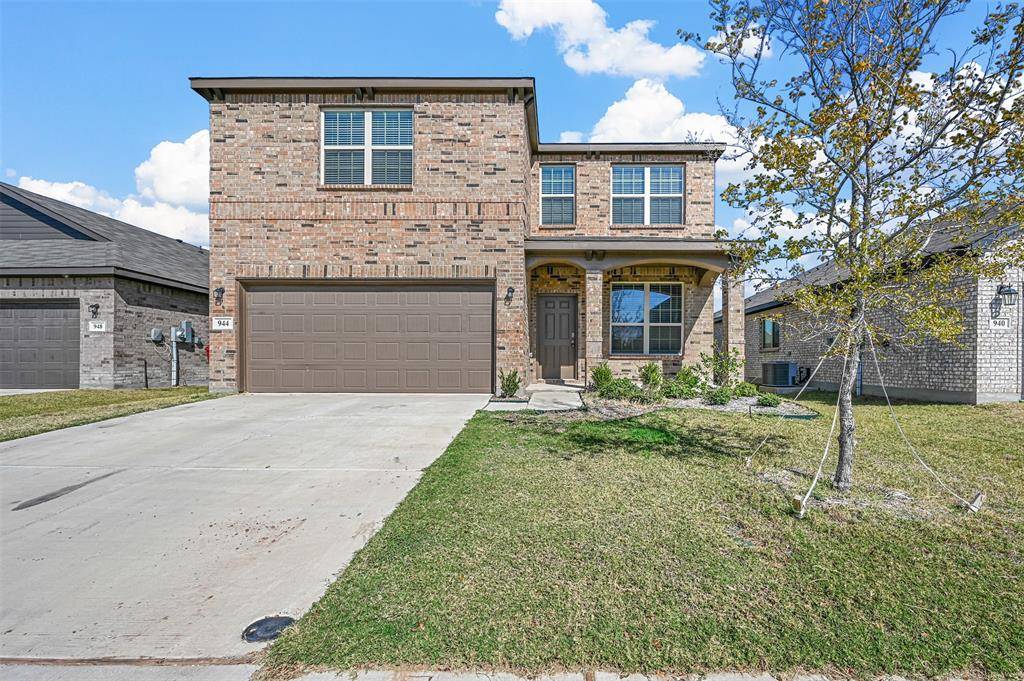 Van Alstyne, TX 75495,944 Billups Drive