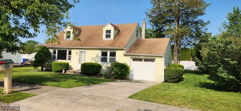 Totowa Boro, NJ 07512,12 Thistle Ct