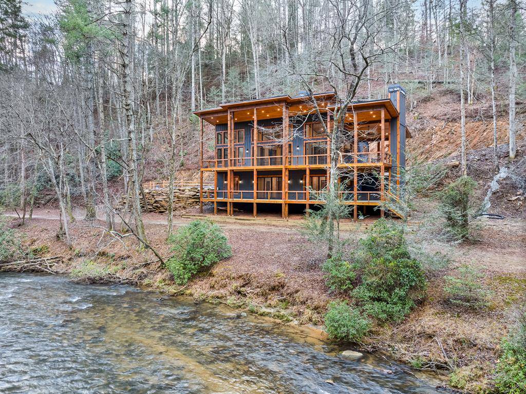 Ellijay, GA 30540,212 Fish Tale Cove