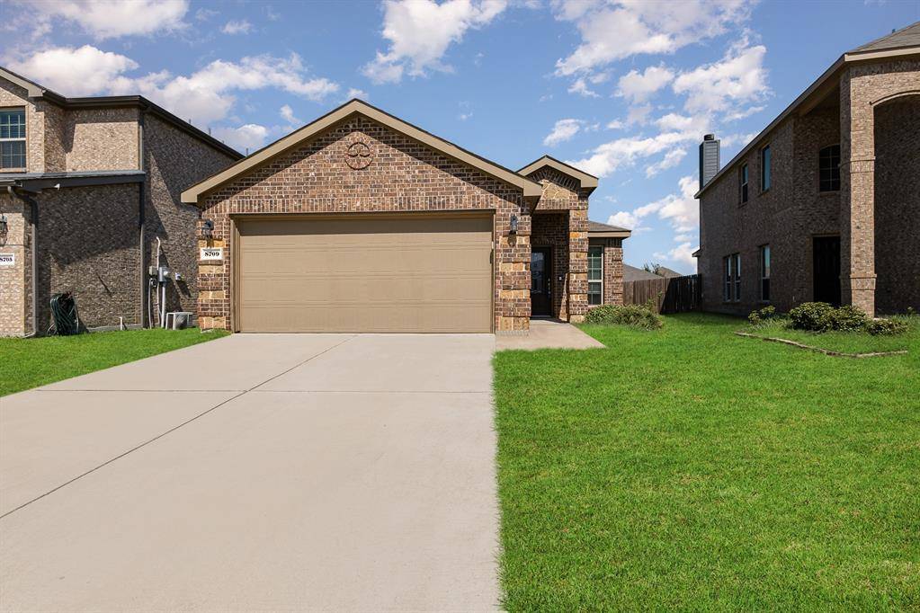 Aubrey, TX 76227,8709 Tenderfoot Lane