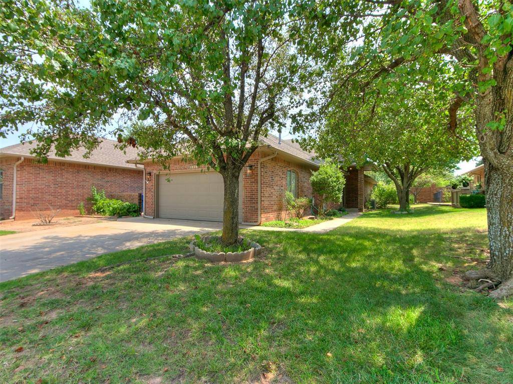 Edmond, OK 73013,1928 NW 160th Place