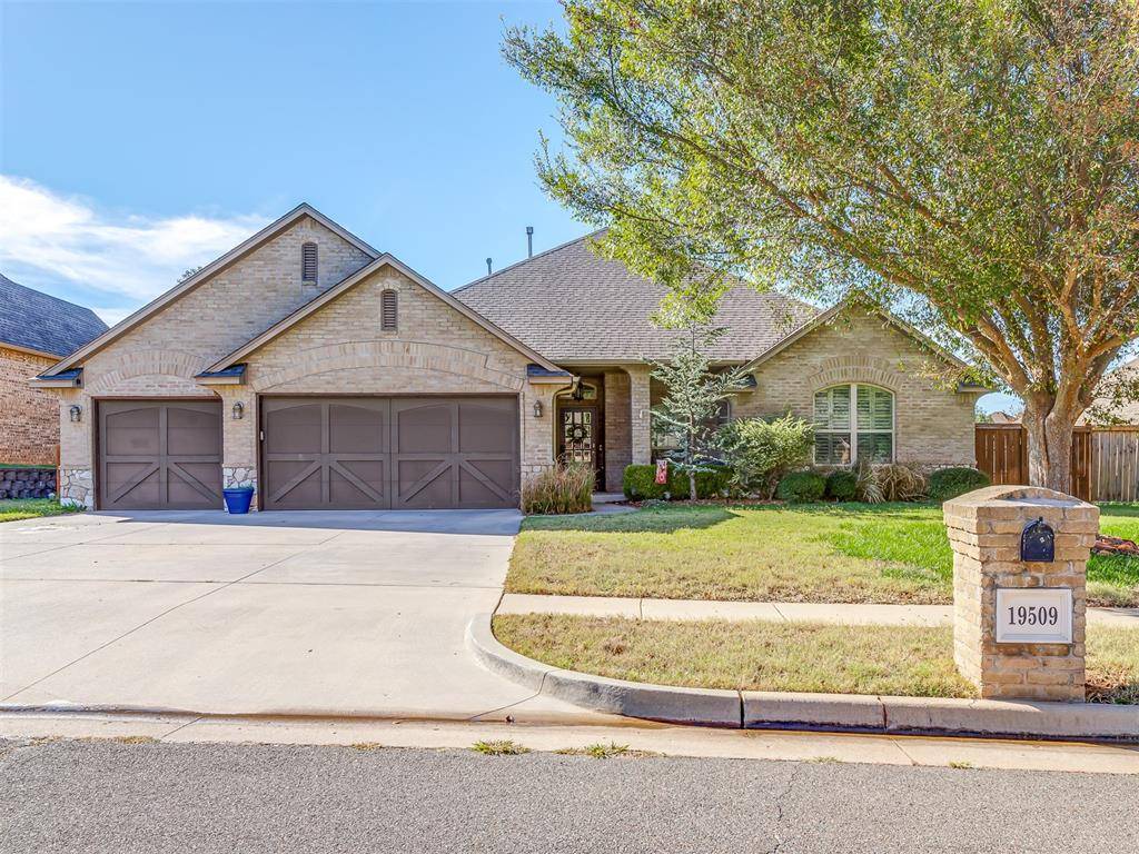 Edmond, OK 73012,19509 Crest Ridge Drive