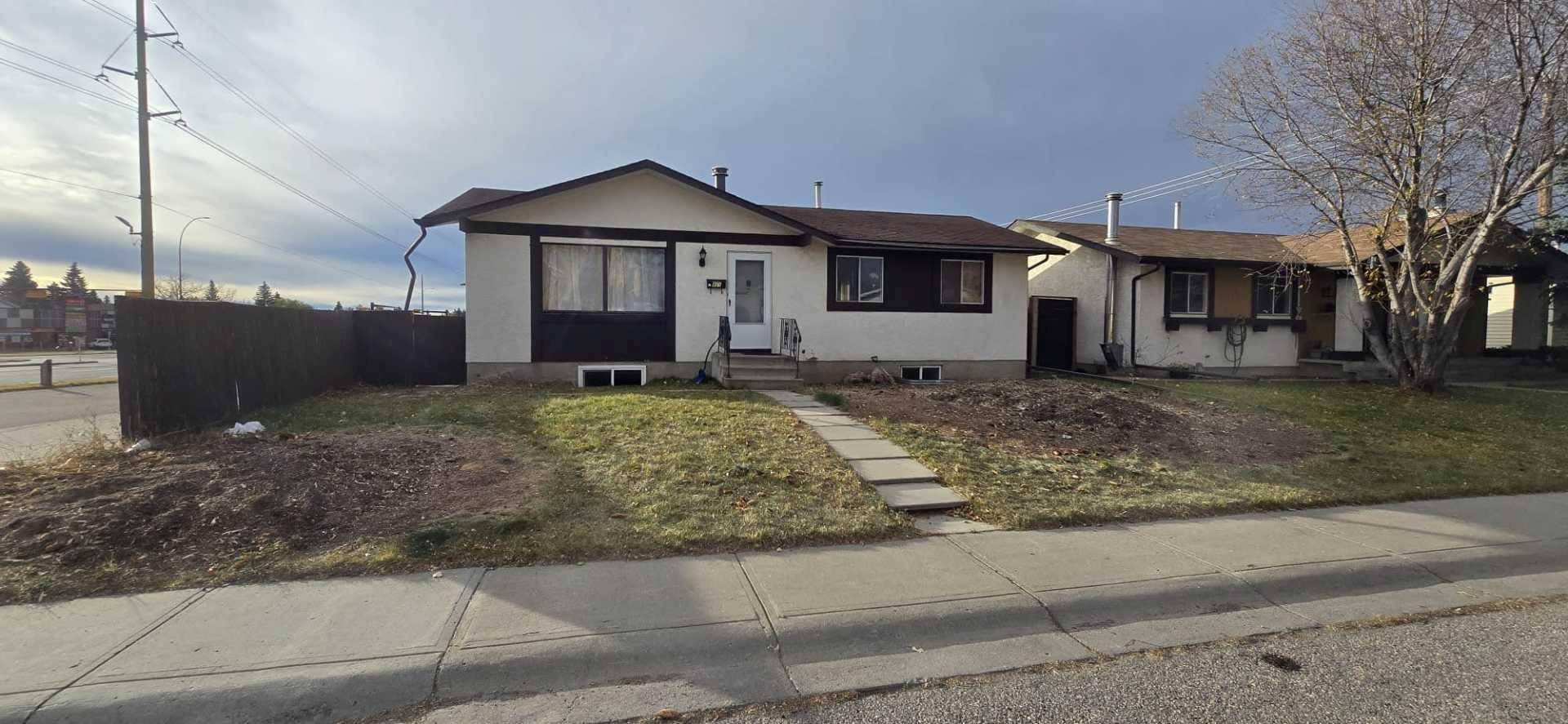 Calgary, AB T2A 5M8,951 Maitland WAY NE