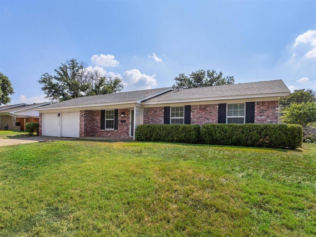 Benbrook, TX 76116,3845 Sagebrush Road