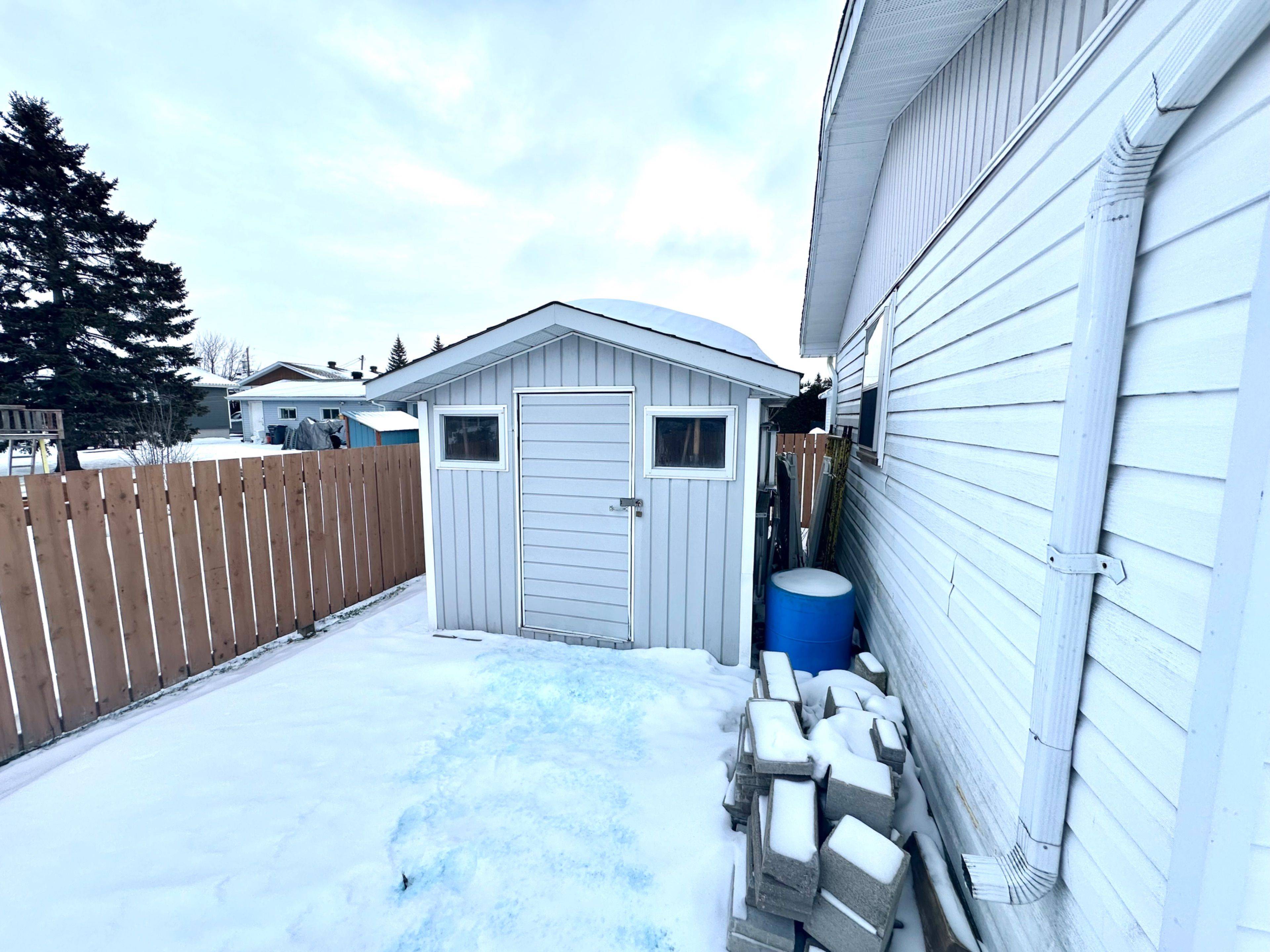 Timiskaming, ON P0J 1E0,60 Sixth ST