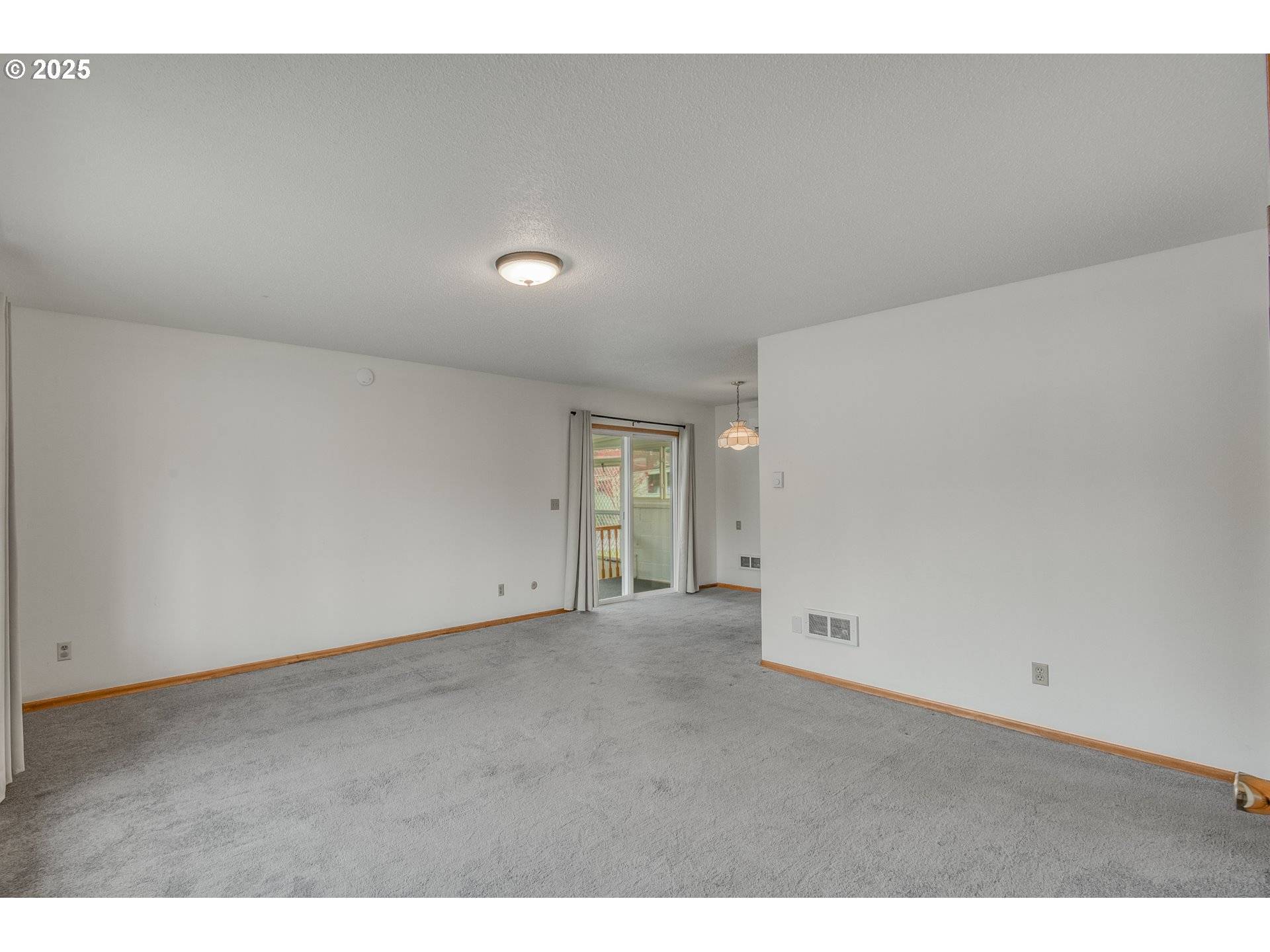 Portland, OR 97233,12530 SE MAIN ST