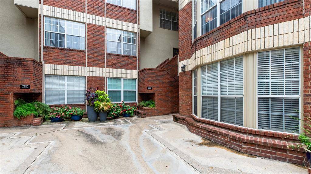 Dallas, TX 75204,3100 Cole Avenue #204