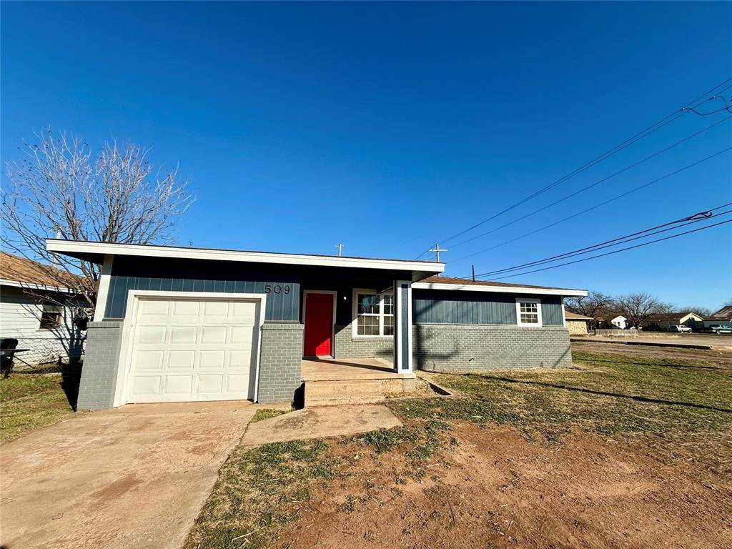 Altus, OK 73521,509 W Bradford Avenue