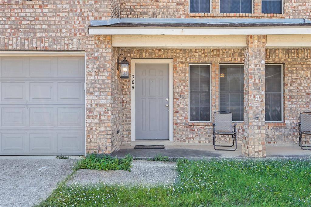 Fort Worth, TX 76112,308 Willow Oak Drive