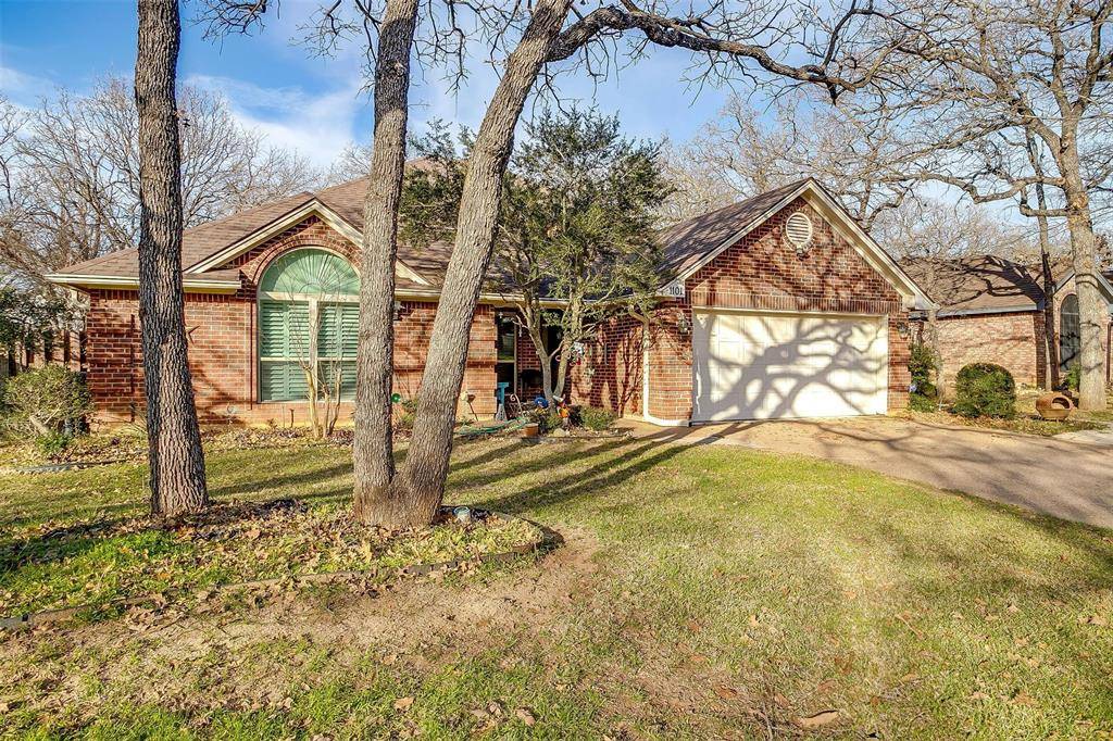 Burleson, TX 76028,1101 Glen Oak Drive