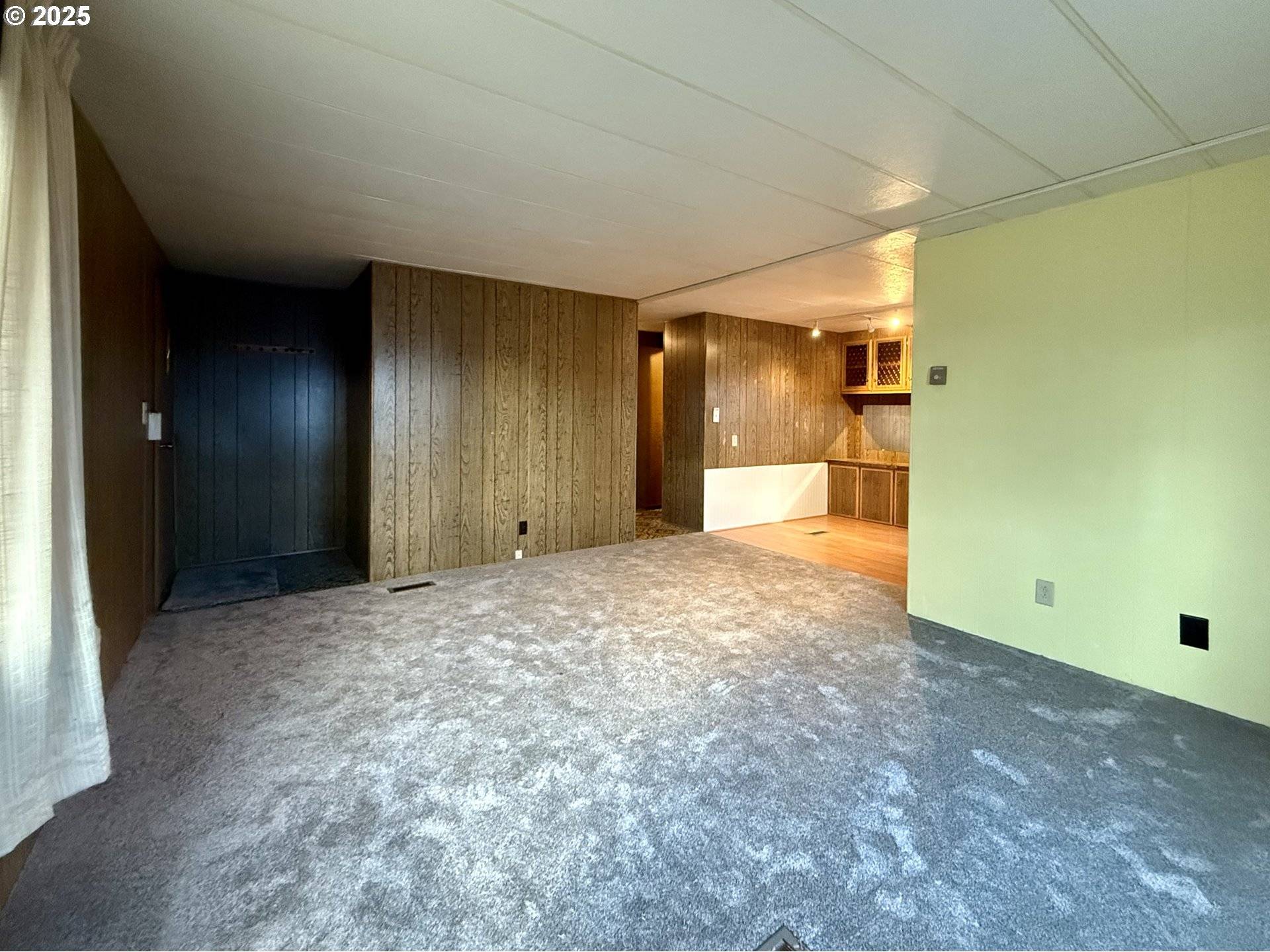 500 N Gilwood ST #6, Carlton, OR 97111