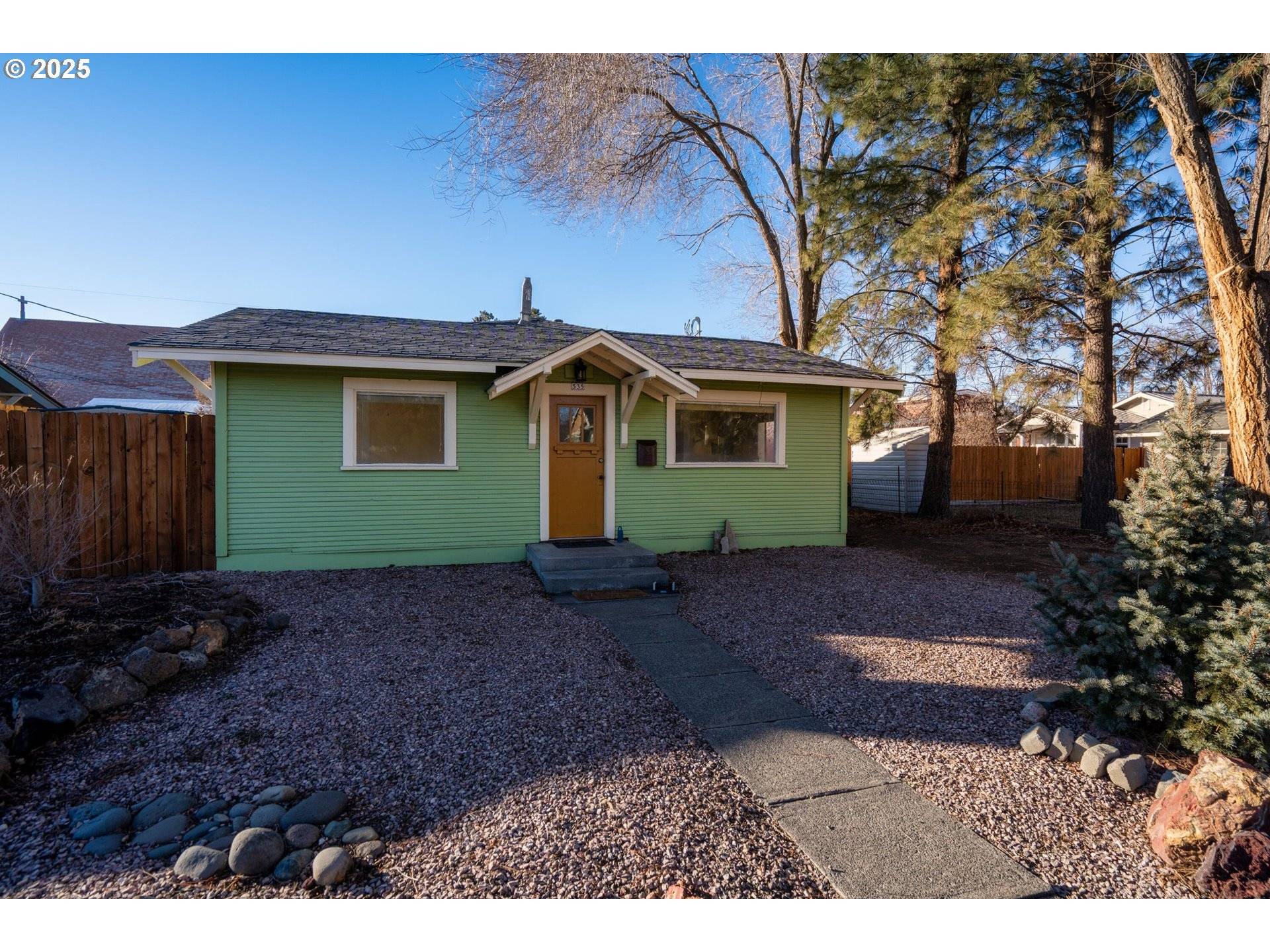 Redmond, OR 97756,535 SW 11TH ST